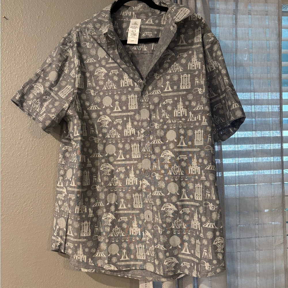Disney Gray Graphic Men's Shirt